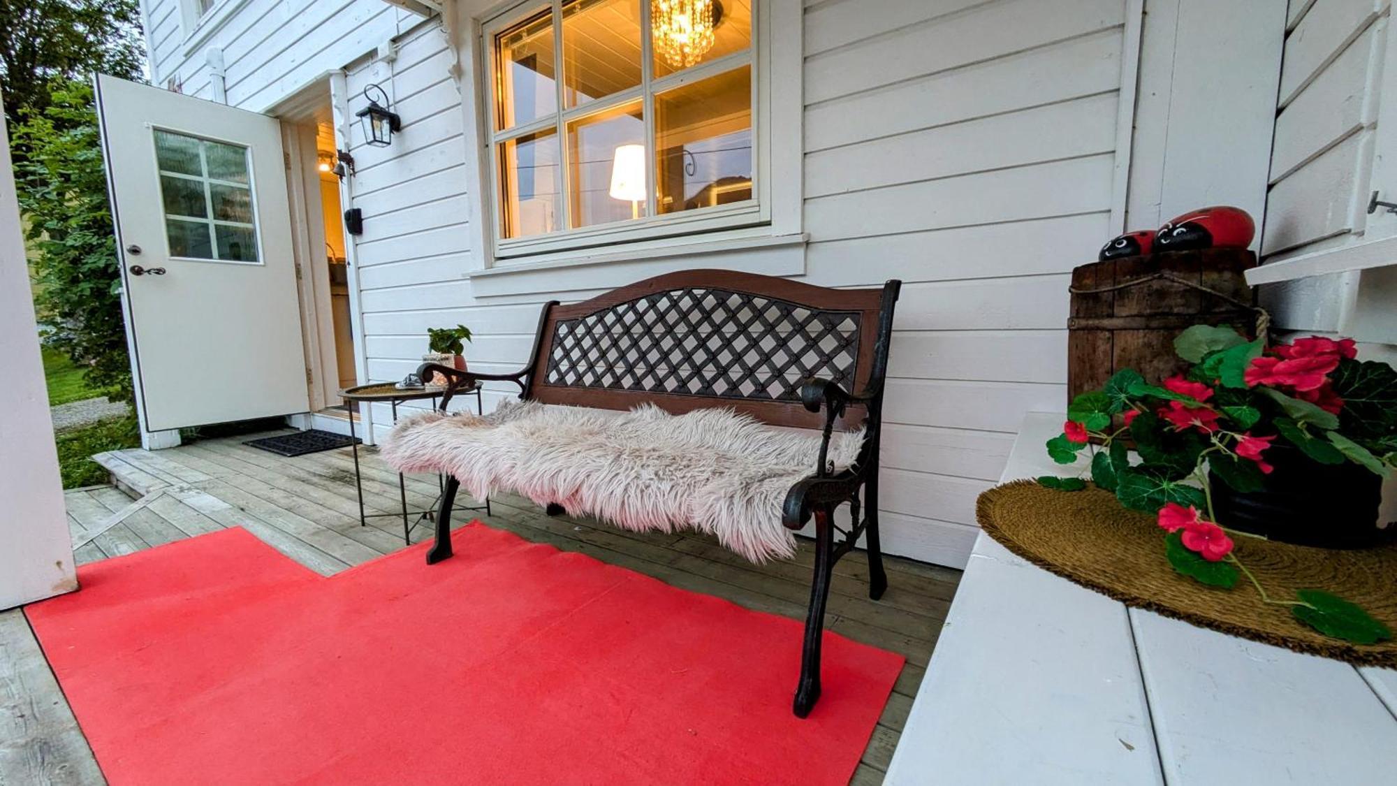 Exclusive And Cosy! Sea And Mountian View - Superfast Wifi, Washer And More Included Sortland Kültér fotó